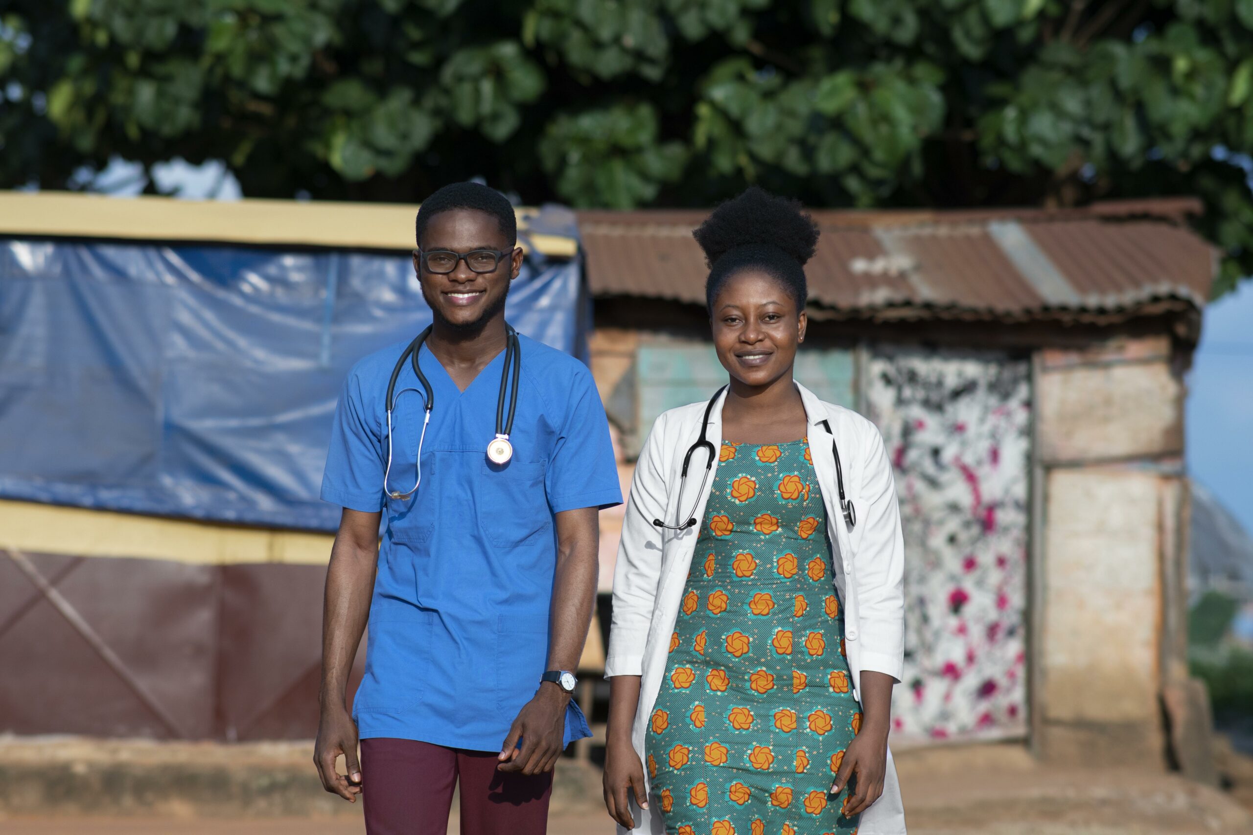 Les Cliniques Mobiles : Un Soutien Vital pour les Communautés Rurales en Côte d’Ivoire